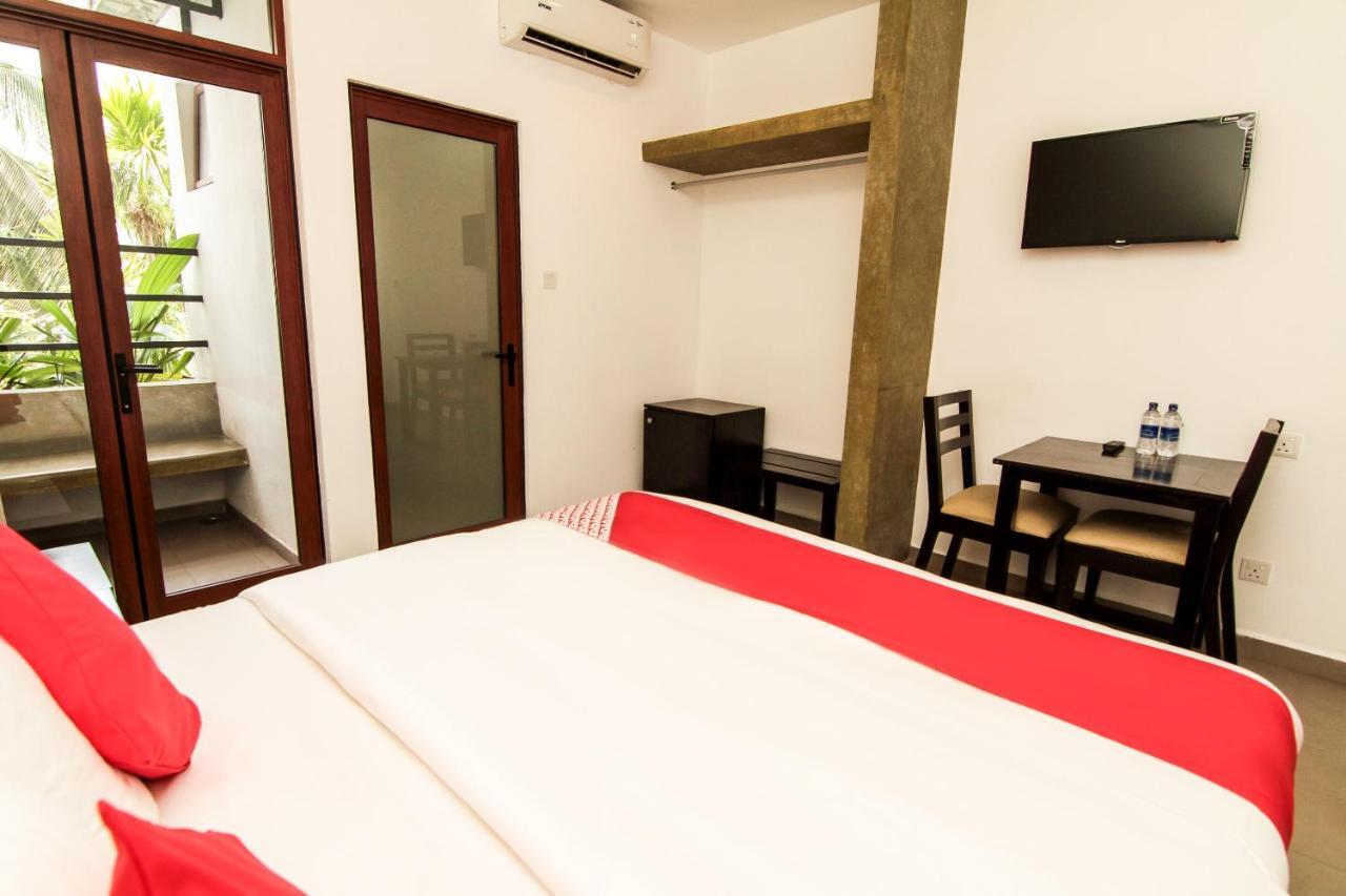 Saninro Hotel - Ragama Chambre photo